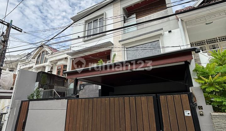 Dijual Rumah Siap Huni di Kompleks Walikota Kelapa Gading, Jakarta Utara