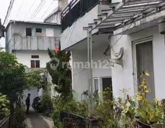 Dijual Rumah di Area Pegangsaan, Menteng