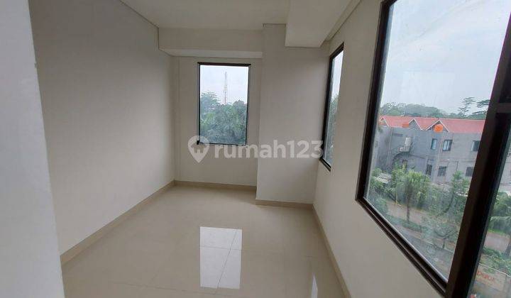 Unit 2 Bed Room - Apartemen Trans Park Cibubur - Posisi Hoek dan View Bagus 2