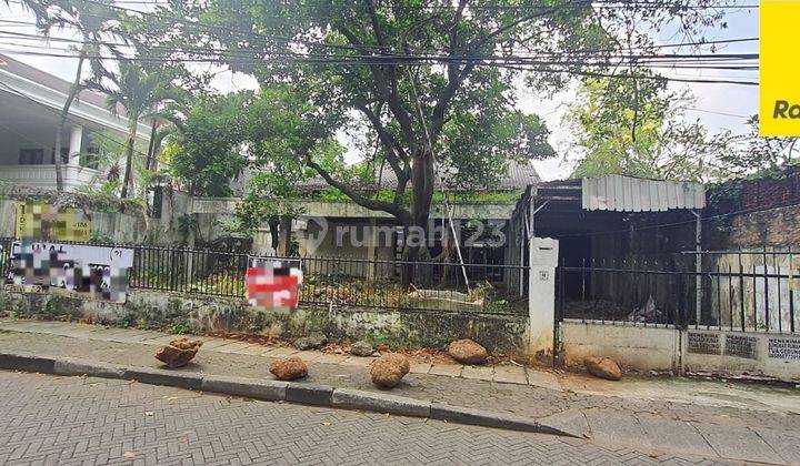 Rumah Rusak Perlu Renovasi di Menteng Jakarta Pusat 2