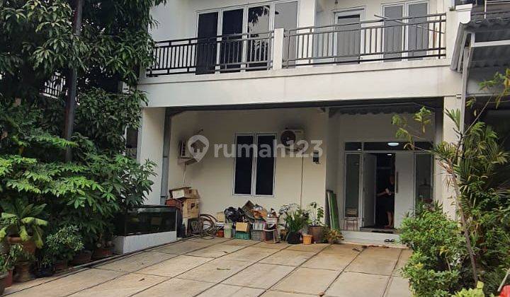 Rumah 2 Lantai dan Full Renov di Kota Wisata Cibubur 2