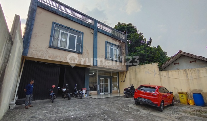 2.5-Storey Workshop in Leuwinanggung, Tapos, Depok 2