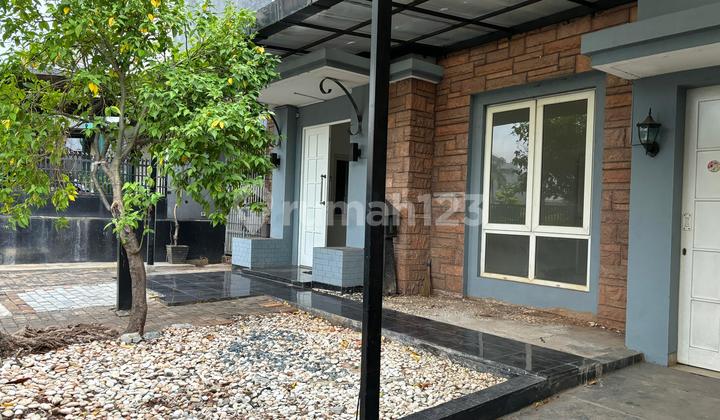 Rumah Luas Kokoh Siap Huni di Boulevard Kota Wisata 2