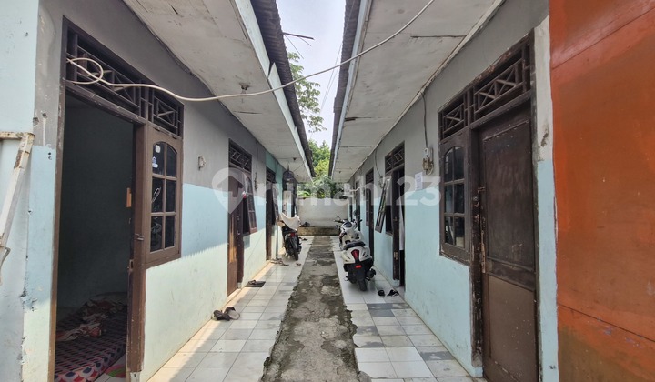 Business place on Jl. Raya Cikeas Bogor 2