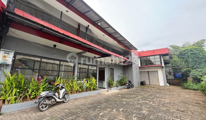 Two-Story Shop House Suitable for Restaurant on Jl. Raya Alternatif Cibubur