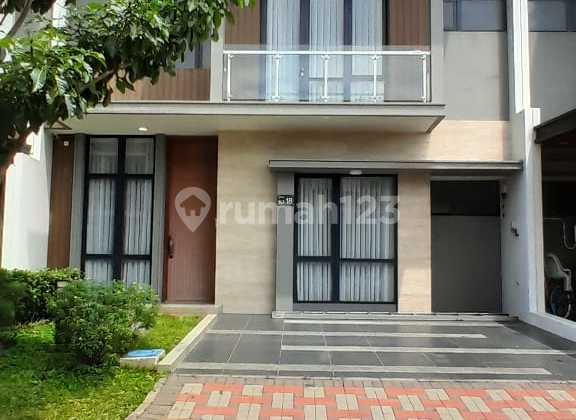 Rumah Cantik Brand New Semi Furnished di Miami Kota Wisata