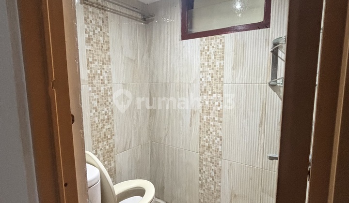 Rumah Hoek, 1.5 Lantai Siap Huni di Pejaten Indah Kalibata Jakarta Selatan 2