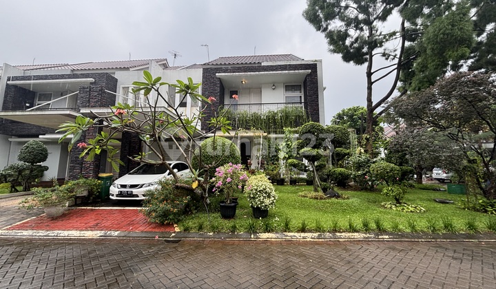 Rumah Luxury Hoek, Full Furnished di Raffles Hills Cibubur 