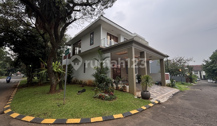 2.5-Story Corner House Comfortable in CITRA GRAN CIBUBUR