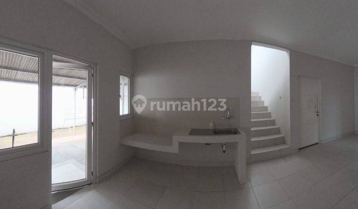 Rumah 2 Lantai Unfurnished di dalam Cluster di Kota Wisata 2