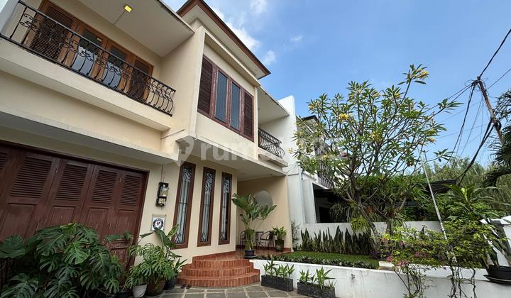 Homy 2-Story House with Swimming Pool Bukit Permai Cibubur