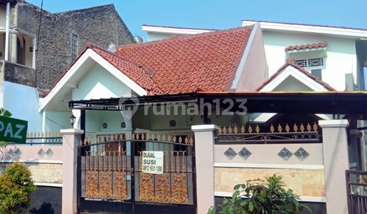Rumah 2 Lantai Cantik Full Renovation di Jatisari Permai  2