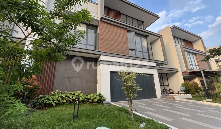 Atherton House 3 Floors in Kota Wisata