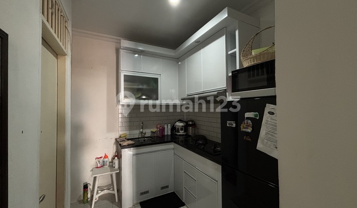 Rumah Cantik 2 Lantai di Citra Gran 2