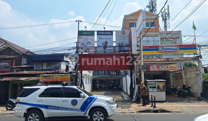 Shop House in a Strategic Location on the Side of Ragunan Raya Road, South Jakarta 1