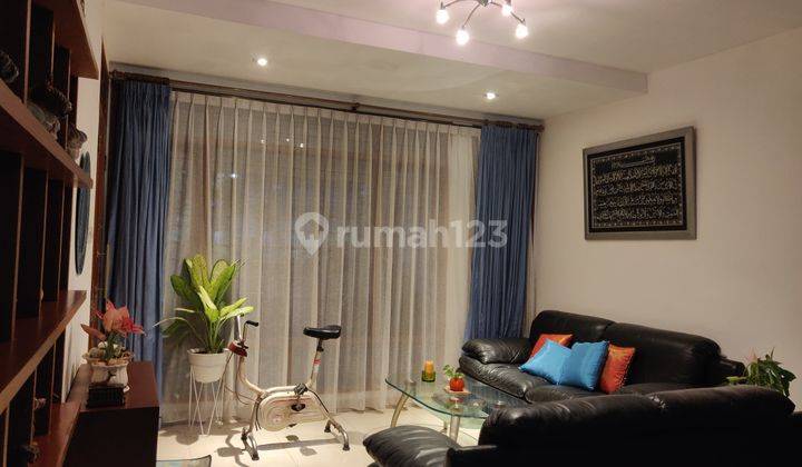 Rumah 2 Lantai Mampang di Jl. Tegal Parang