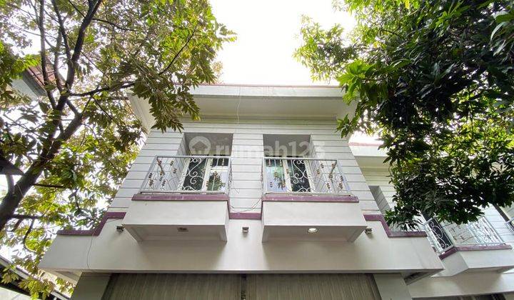 Siap Nego Sampai DEAL!! Harga mendekati NJOP Rumah Pinggir Jalan Raya Siap Pakai Cocok Untuk Usaha Dan Kantor 1