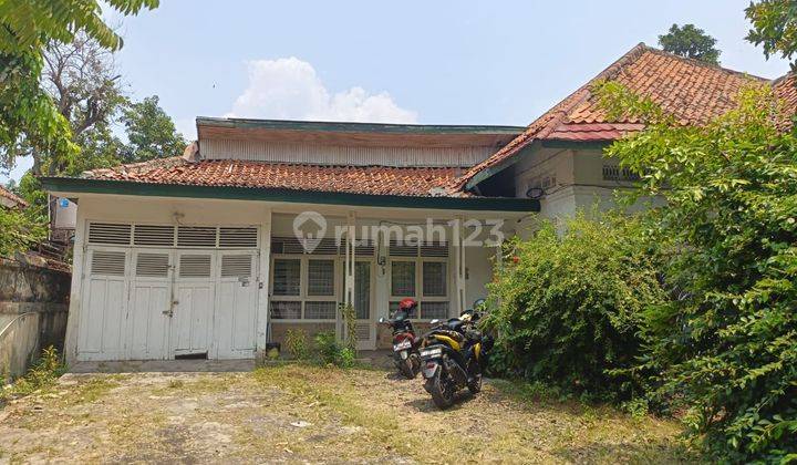 Rumah Hitung Tanah Harga Mendekati Njop,di Bawah Pasaran , Cocok Untuk Kantor Atau Tempat Usaha Karena Posisi Di Jalan Besar Hanya Jalan Kaki Ke Stasiun Manggarai 1