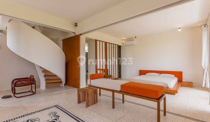 3 unit Japanese Mid century Modern Villa For Sale In Kedungu 12