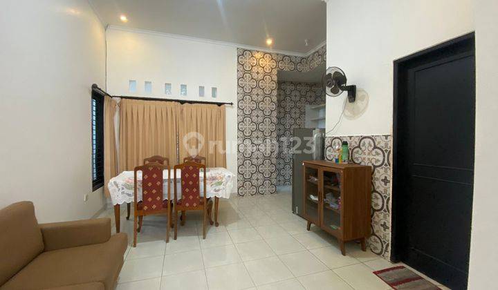 Rumah Kontrakan Bagus Furnished di Jalan Taman Griya, Badung 2