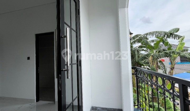 Rumah di Cibinong 2 Lantai Surat SHM