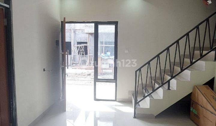 Rumah Kpr Dekat Stasiun Depok Lama  3