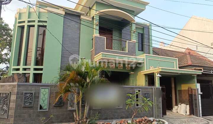 Rumah 2 Lantai Mewah di Pondok Mutiara Pusat Sidoarjo