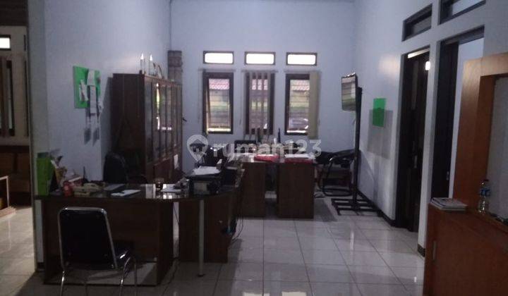 BANGUNAN  TERAWAT COCOK UNTUK KANTOR  DI RAJAMANTRI BUAH BATU  5
