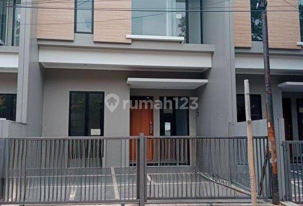 Rumah Baru 2 Lantai di Sayap Pajajaran selangkah ke Istana Plaza 2