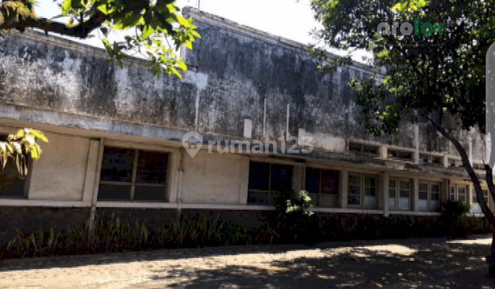 Bekas Pabrik Main Road di Jalan Ujung Berung  1