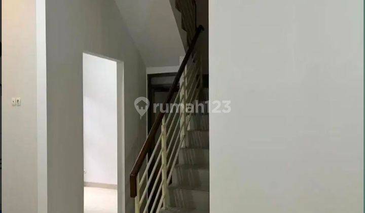 Rumah Bagus 2 Lantai di Tanjung Asri Residence Antapani Bandung 2