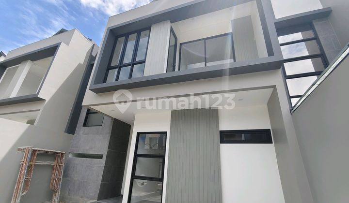 Rumah Baru 2 Lantai di Setiabudi Pondok Hijau Kawasan Bandung 2