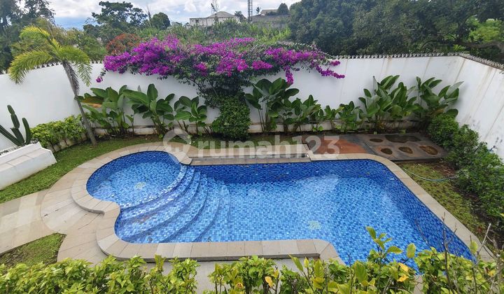 American Classic Premium House in Setiabudi Regency Near Geger Kalong, North Bandung 2