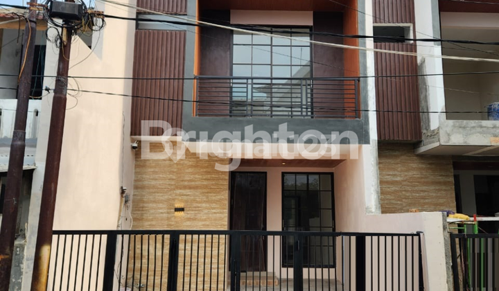 MINIMALIST 2-STORY HOUSE READY TO OCCUPY RUNGKUT MAPAN NEAR PANDUGO PENJARINGAN UPN GUNUNGANYAR MERR KEDUNG BARUK