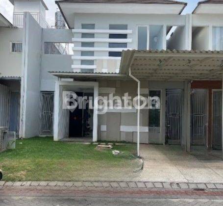 Rumah 2 Lantai Long Beach Pakuwon City Under Market Surabaya Timur Dekat East Coast Mall 1