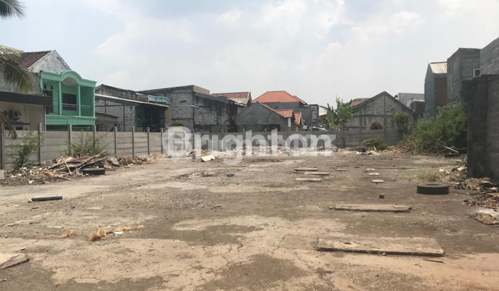 LAND IN A STRATEGIC LOCATION, ZERO ROAD SEMEMI NEAR BENOWO PAKAL CITRALAND MANUKAN SIMO SUKOMANUNGGAL TANDES TOLL ROAD