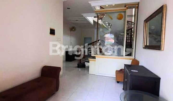 RUMAH BARU RENOVASI TOTAL TENGGILIS UTARA DEKAT KAMPUS UBAYA KENDANGSARI PANJANG JIWO PRAPEN JEMURSARI RUNGKUT SIER PLAZA MARINA 2