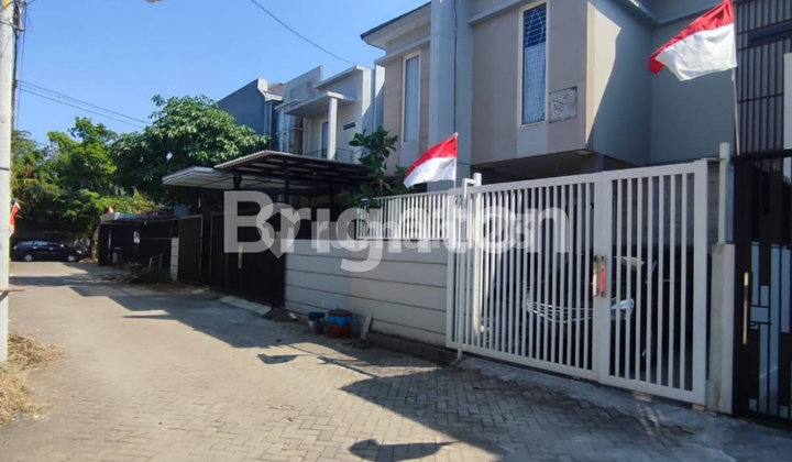 REGENCY ONE, KENJERAN, ONE GATE SYSTEM, STREET ROW FOR 2.5 CARS, PRICE NEGOTIABLE