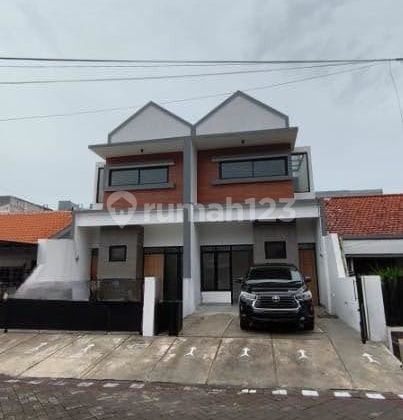 Rumah Gress Modern Minimalis Tenggilis Mejoyo Rungkut Surabaya