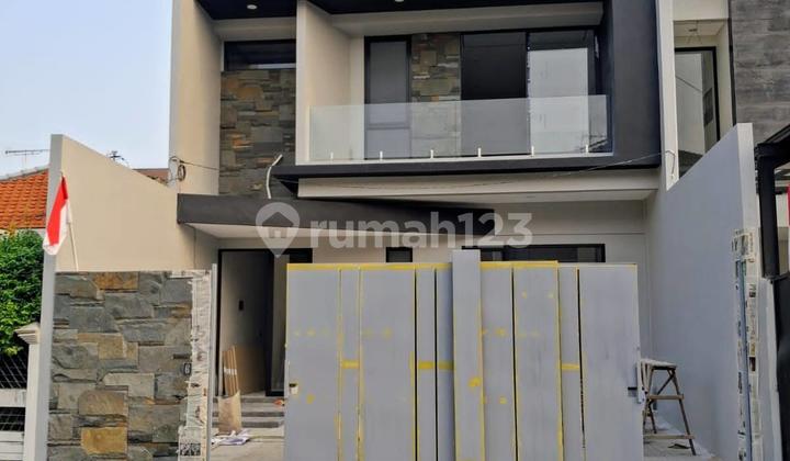 RUMAH BARU 100 % GRESS MANYAR JAYA, MANYAR KARTIKA, MANYAR INDAH SURABAYA, BAGUS , 2 LANTAI, ROW JALAN LEBAR 3 MOBIL