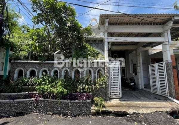 Rumah Ketintang , Row Jalan Lebar , Cocok Untuk Usaha