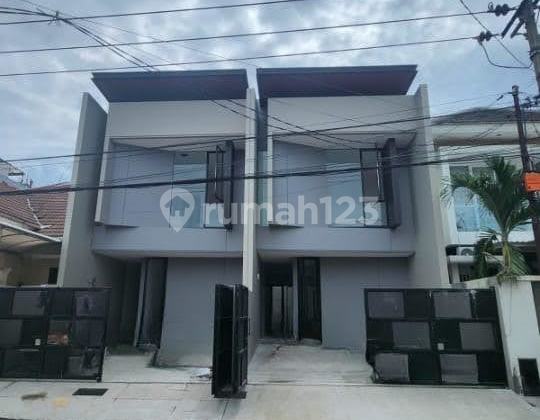 RUMAH GRESS DI LOKASI FAVORIT MULYOSARI SURABAYA ROW 3 MOBIL LONGGAR