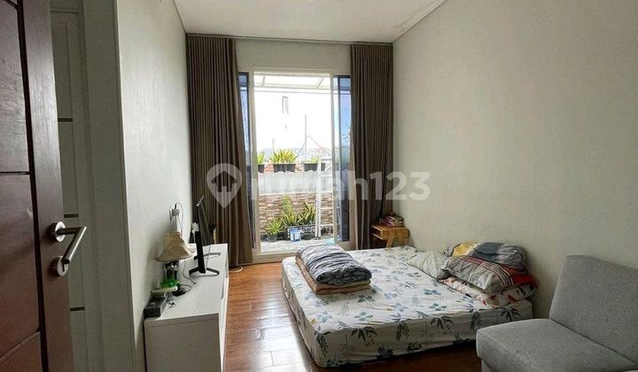 2-STORY MINIMALIST HOUSE IN PLOSO LEBAK, CLOSE TO UNAIR, ITS GALAXY MALL SURABAYA