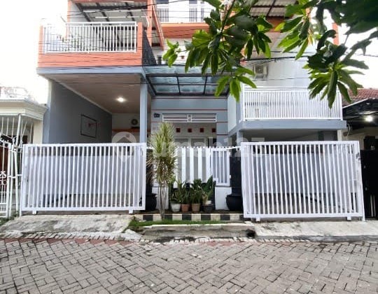 RUMAH GRESS 3 LANTAI SUTOREJO DHARMAHUSADA SURABAYA