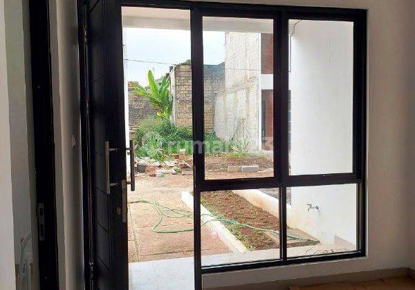 Rumah Modern 2 Lantai Bebas Banjir Dekat Alun2 Gdc