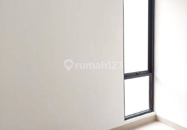 Rumah Modern 2 Lantai Bebas Banjir Dekat Alun2 Gdc