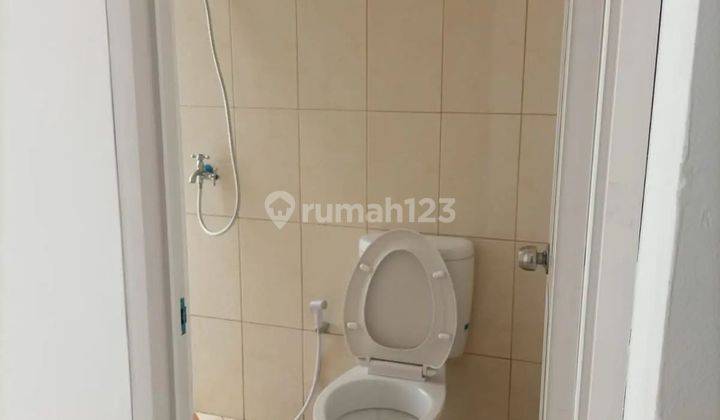 Rumah Modern 2 Lantai Bebas Banjir Dekat Alun2 Gdc