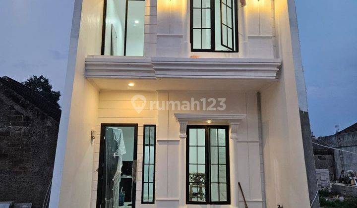 Rumah Klasik Modern Diapit Stasiun Depok Dan Citayam 2