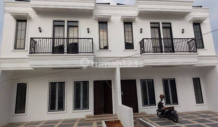 Rumah Modern Klasik Dekat Sekolah Global Islamic Labschool Depok 2