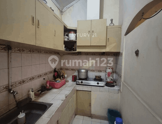 Dijual Rumah Strategis Harga Menarik di Bintaro Tangsel